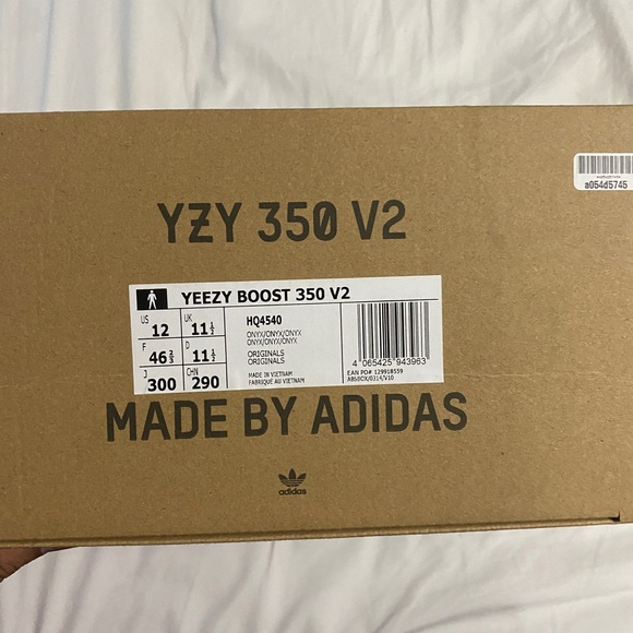yeezy v2 - Picture 5 of 8
